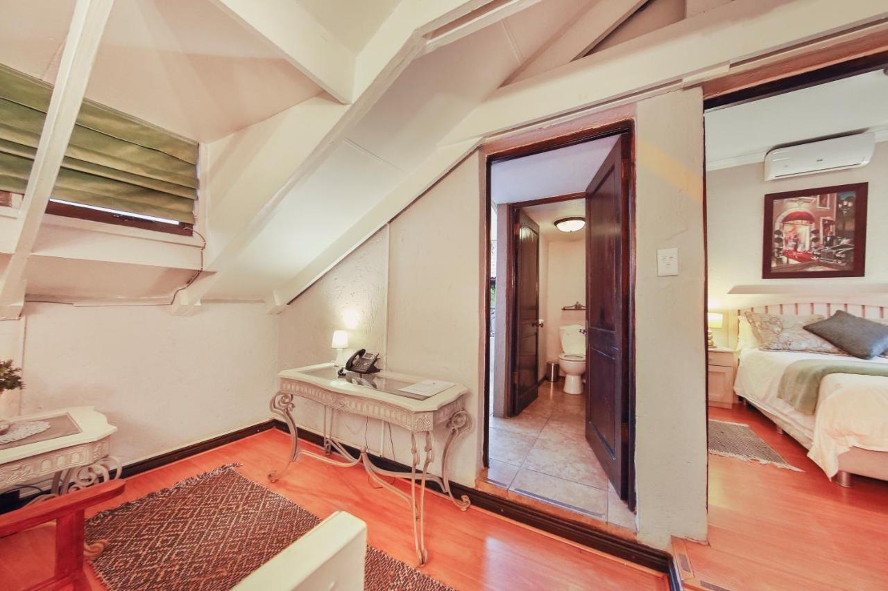 Casa Toscana Lodge Преторія Екстер'єр фото
