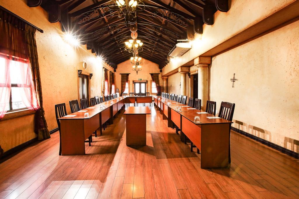Casa Toscana Lodge Преторія Екстер'єр фото