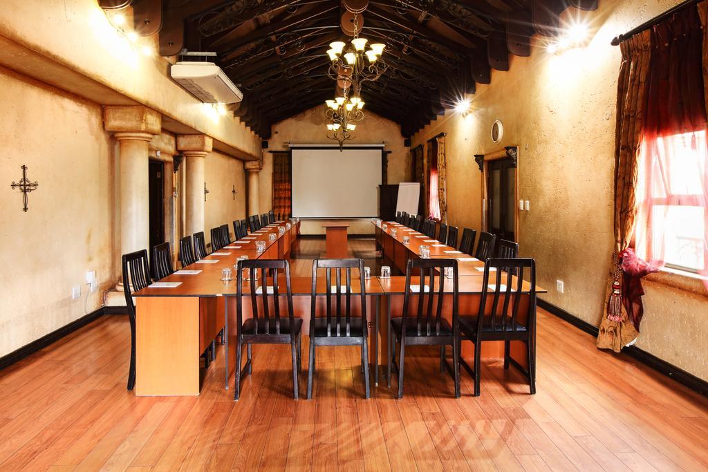 Casa Toscana Lodge Преторія Екстер'єр фото